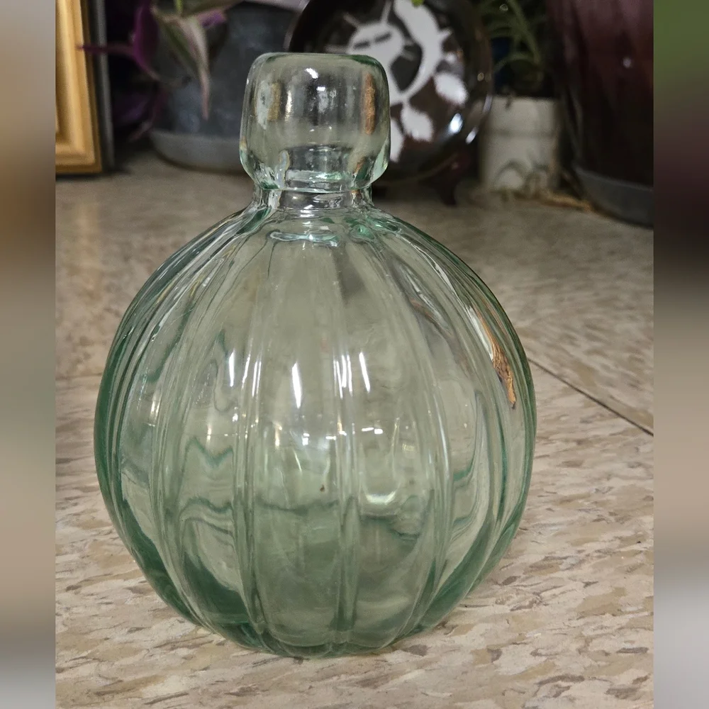 Elegant Green Glass Vase